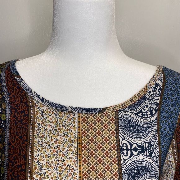 Vintage Havana Open Back Blouse - Picture 5 of 7